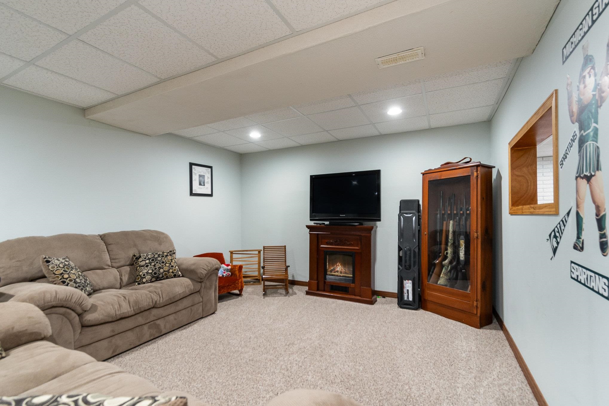 5466 West Buchanan Road Ithaca, MI 48847 - Photo 22 of 33