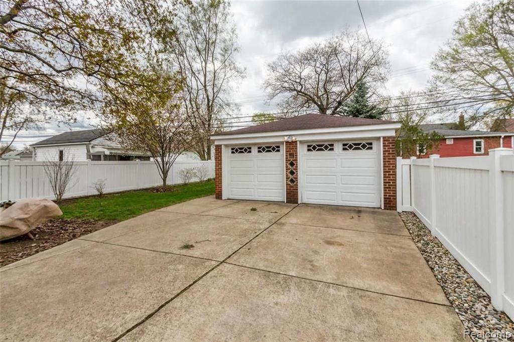 2013 Drexel Street Dearborn, MI 48128 - Photo 24 of 27