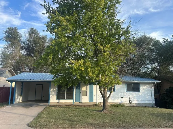 $195,000 | 702 East Cedar Street, Lamar, CO 81052