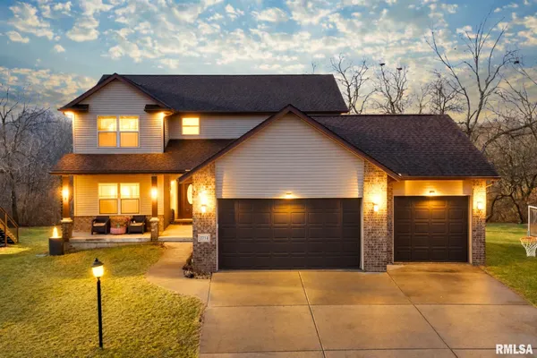 $519,000 | 2714 West Stonehenge Court, Peoria, IL 61615