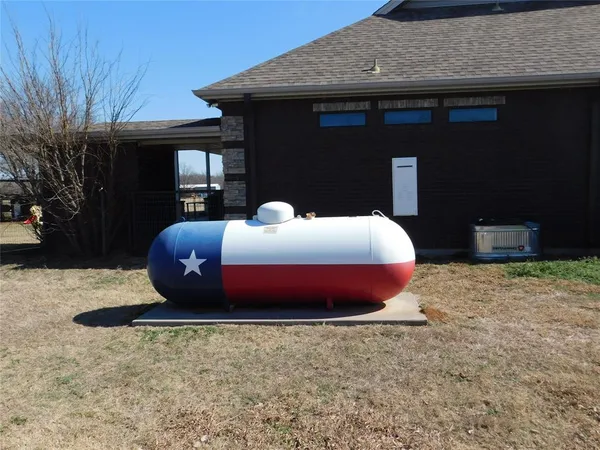 $625,000 | 204 Jermyn Street, Jermyn, TX 76459