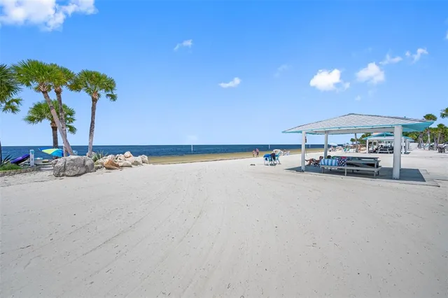 $439,900 | 6523 Sand Shore Lane, New Port Richey, FL 34652