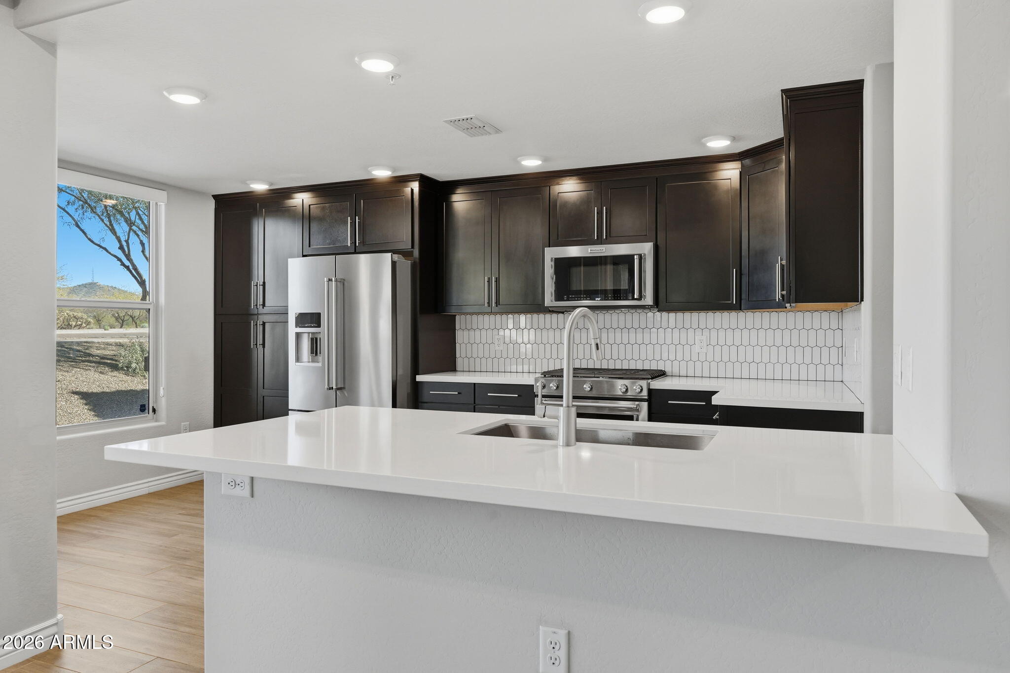 2425 West Bronco Butte Trail, Unit 1011 Phoenix, AZ 85085 - Photo 17 of 64 Kitchen