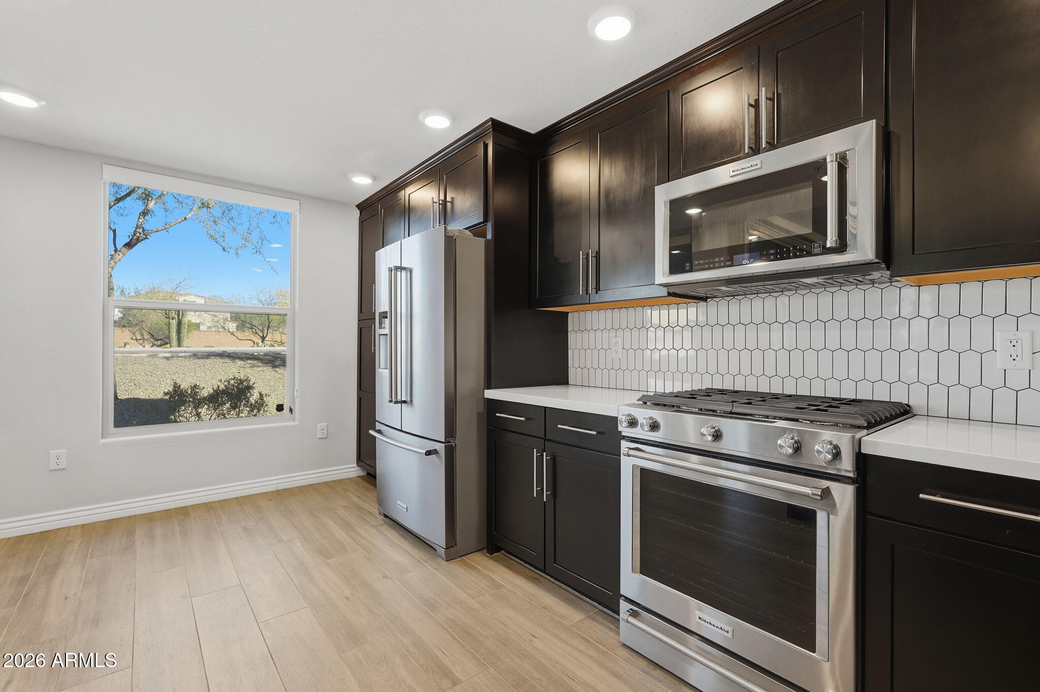 2425 West Bronco Butte Trail, Unit 1011 Phoenix, AZ 85085 - Photo 19 of 64 Kitchen