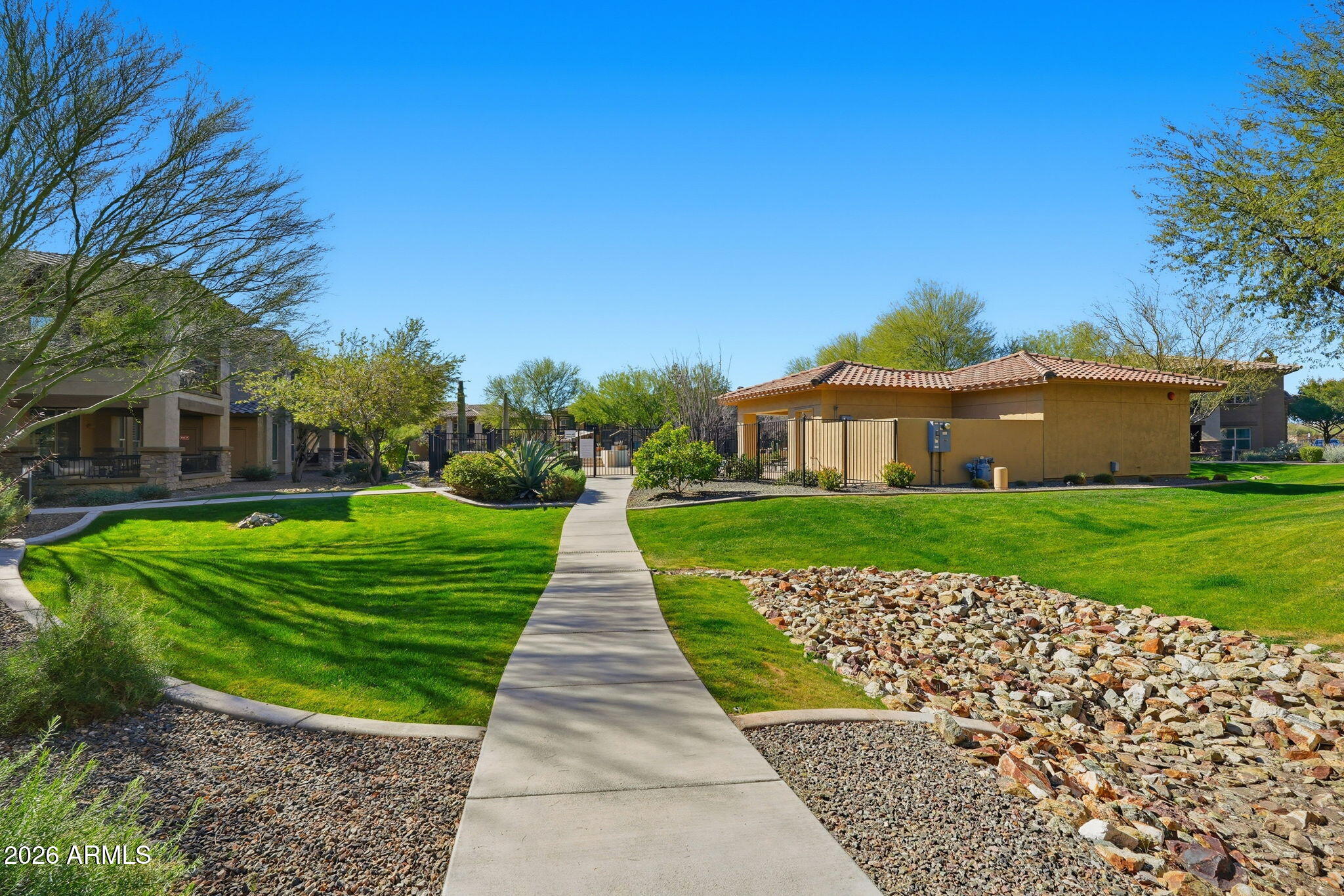 2425 West Bronco Butte Trail, Unit 1011 Phoenix, AZ 85085 - Photo 34 of 64 Walking paths