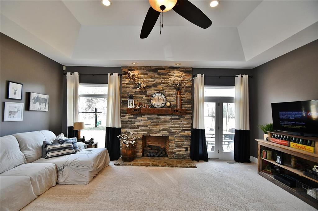 184 Scott Circle Toccoa, GA 30577 - Photo 11 of 52 a living room with furniture and a flat screen tv