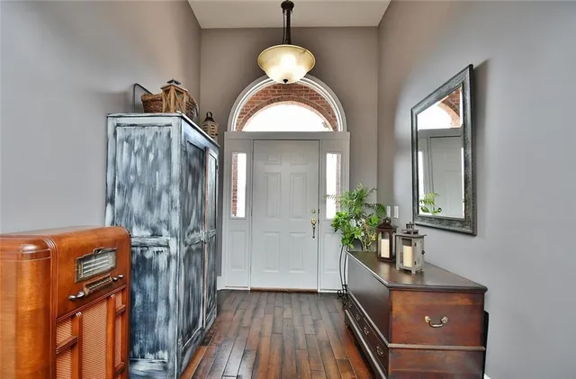 a view of a livingroom with furniture and window