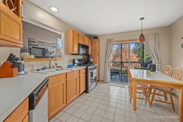 $295,000 | 2731 Old Woods Trail, Plainfield, IL 60586