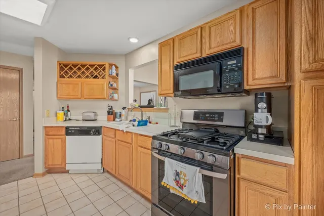 $295,000 | 2731 Old Woods Trail, Plainfield, IL 60586