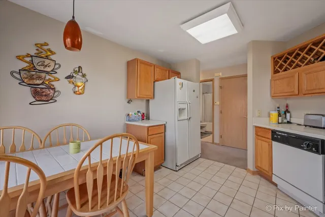 $295,000 | 2731 Old Woods Trail, Plainfield, IL 60586