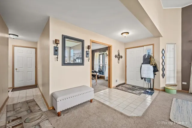 $295,000 | 2731 Old Woods Trail, Plainfield, IL 60586