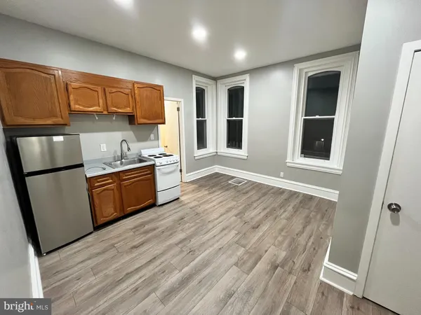$1,200 | 13 2nd Avenue, Unit A, Royersford, PA 19468