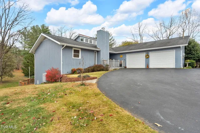 $370,000 | 117 Sandpiper Circle, Kingsport, TN 37663