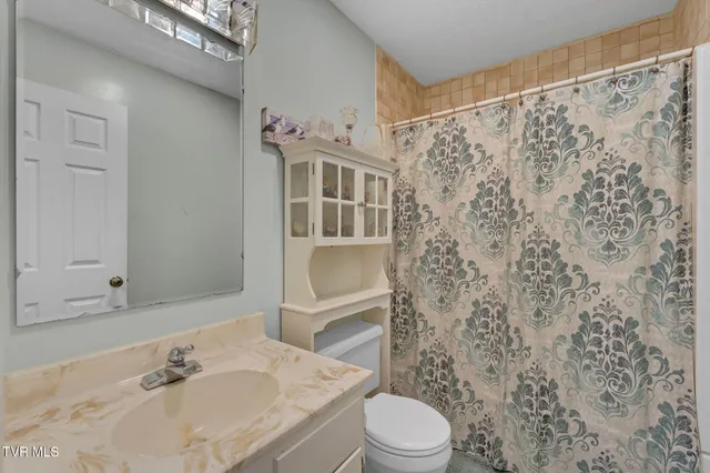 $355,000 | 117 Sandpiper Circle, Kingsport, TN 37663