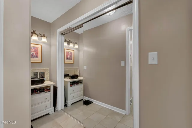 $355,000 | 117 Sandpiper Circle, Kingsport, TN 37663