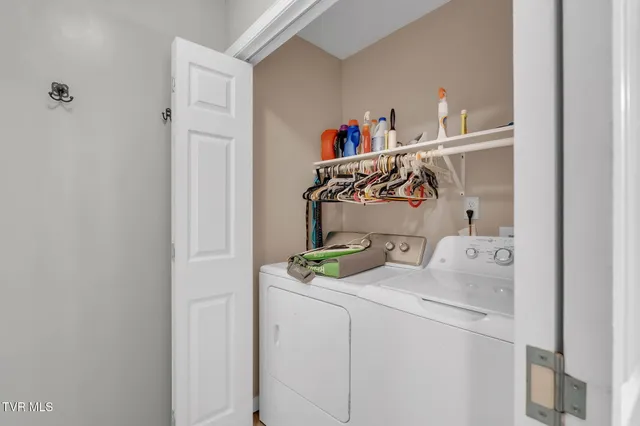 $355,000 | 117 Sandpiper Circle, Kingsport, TN 37663