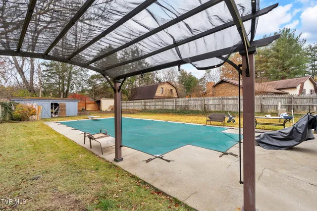 $355,000 | 117 Sandpiper Circle, Kingsport, TN 37663