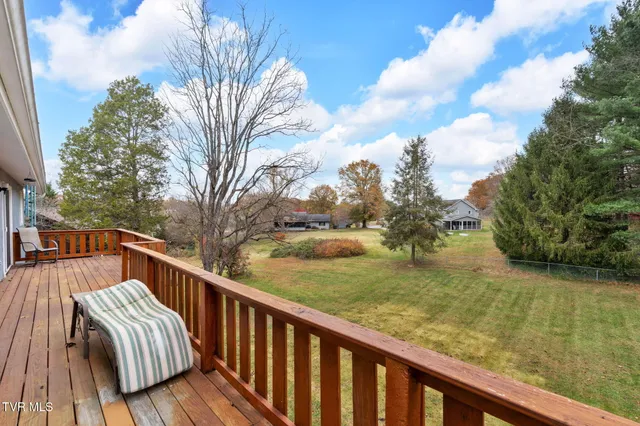 $355,000 | 117 Sandpiper Circle, Kingsport, TN 37663