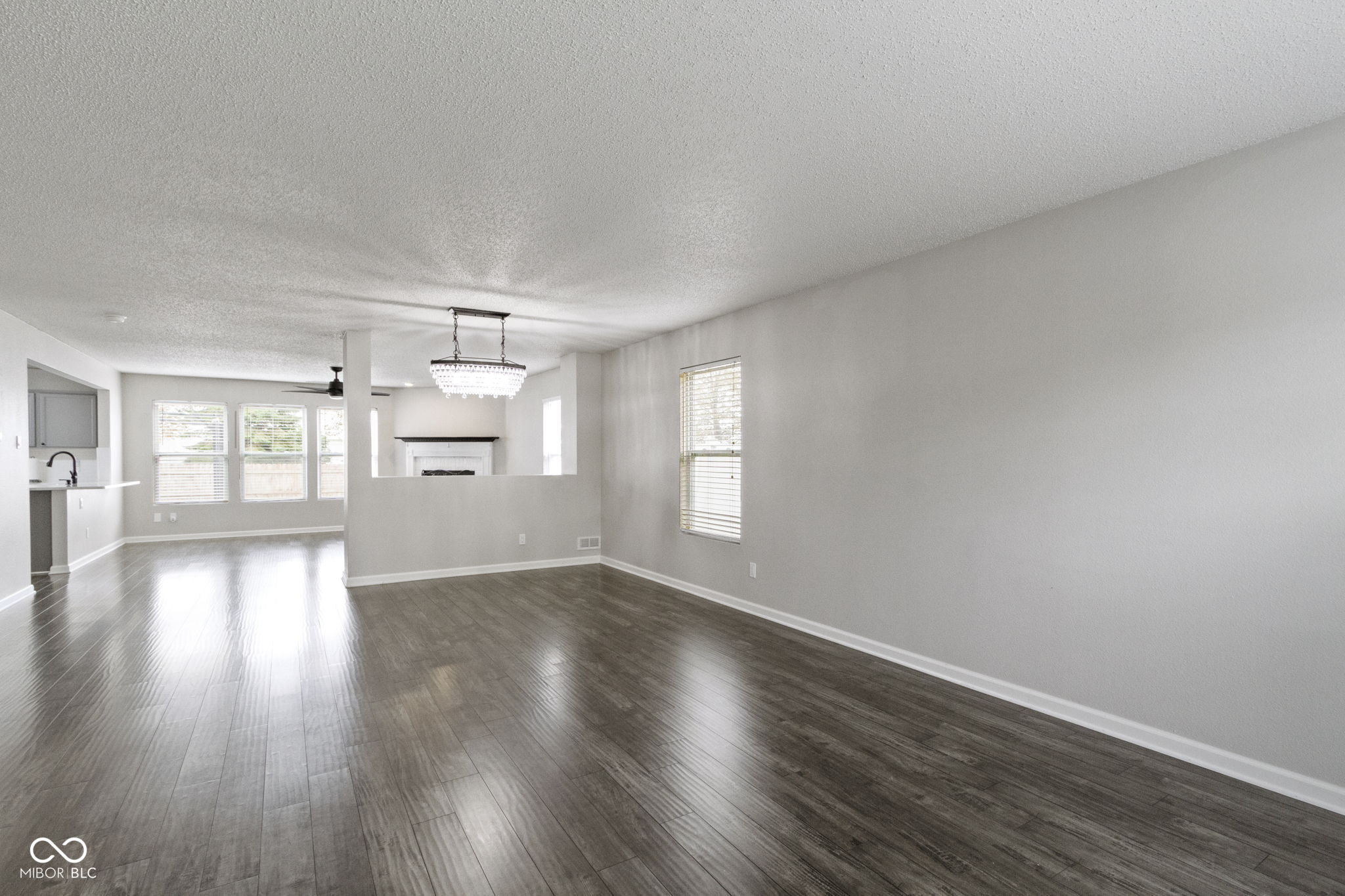 12637 White Rabbit Drive Indianapolis, IN 46236 - Photo 8 of 57 Gallery Image 8