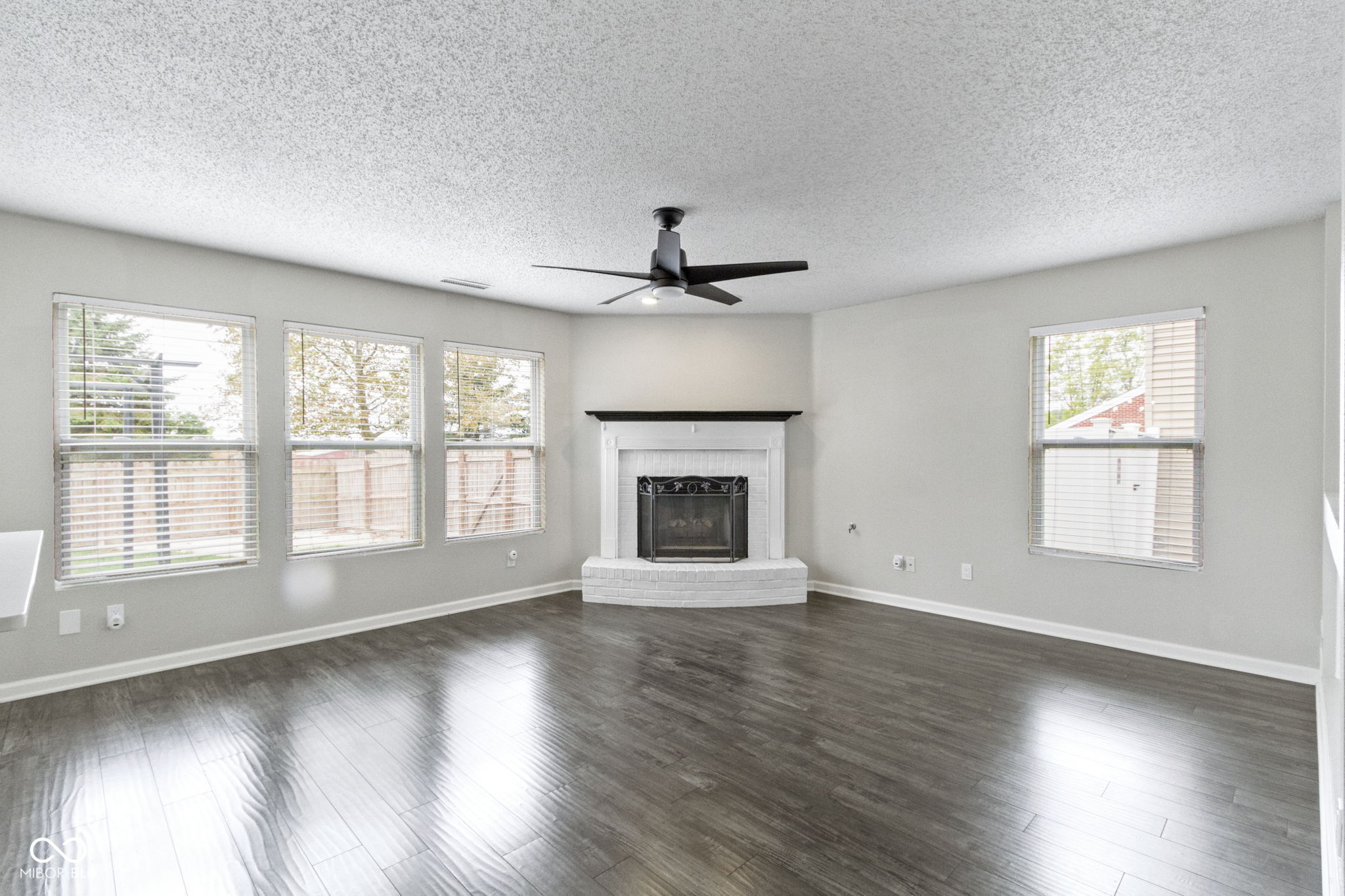 12637 White Rabbit Drive Indianapolis, IN 46236 - Photo 10 of 57 Gallery Image 10