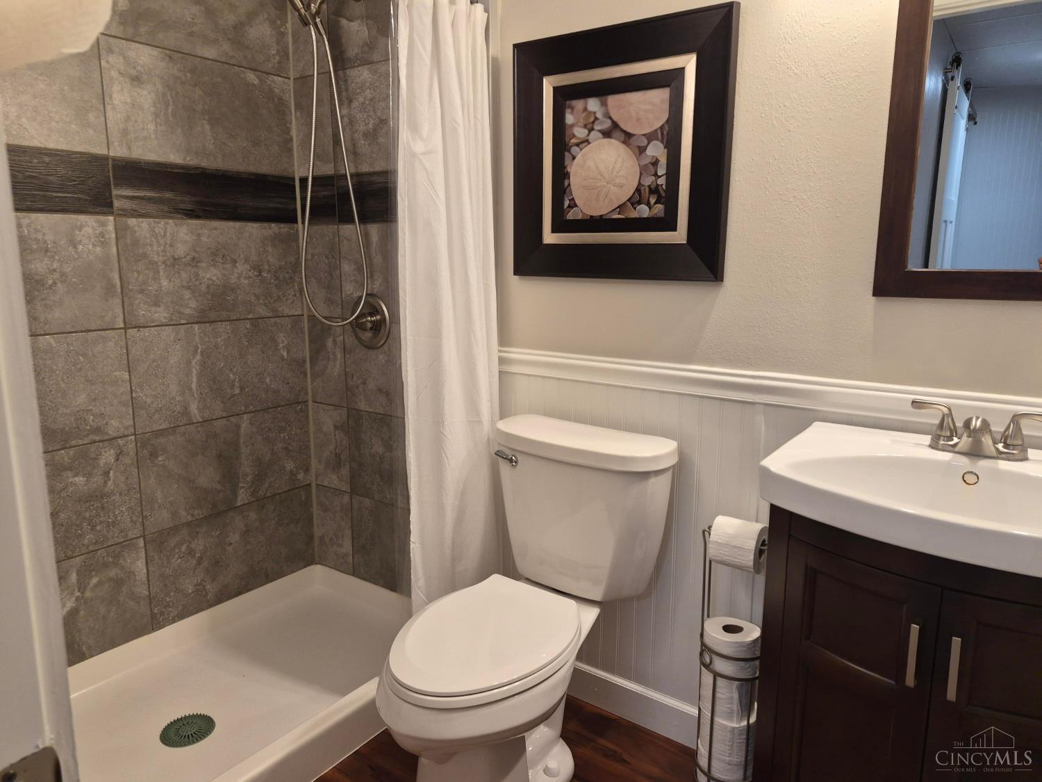 488 Green Road Cincinnati, OH 45255 - Photo 31 of 47