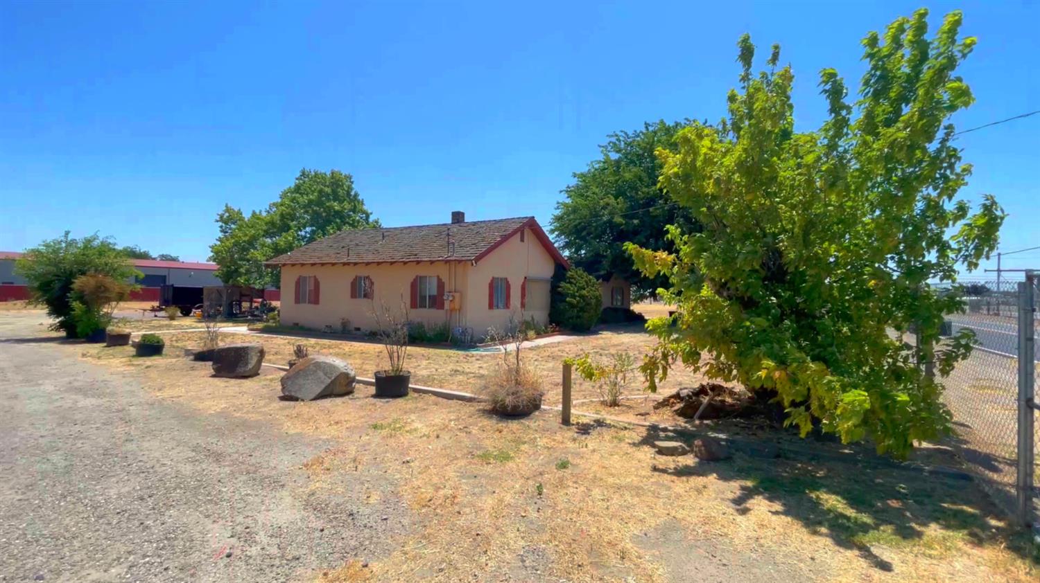 140 Swanson Road Manteca, CA 95337 - Photo 6 of 14