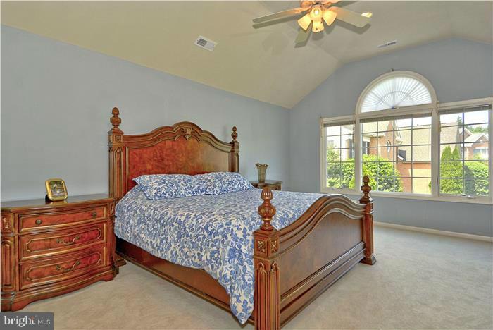 10993 Clover Hunt Court Reston, VA 20194 - Photo 18 of 30 Bedroom (Master)