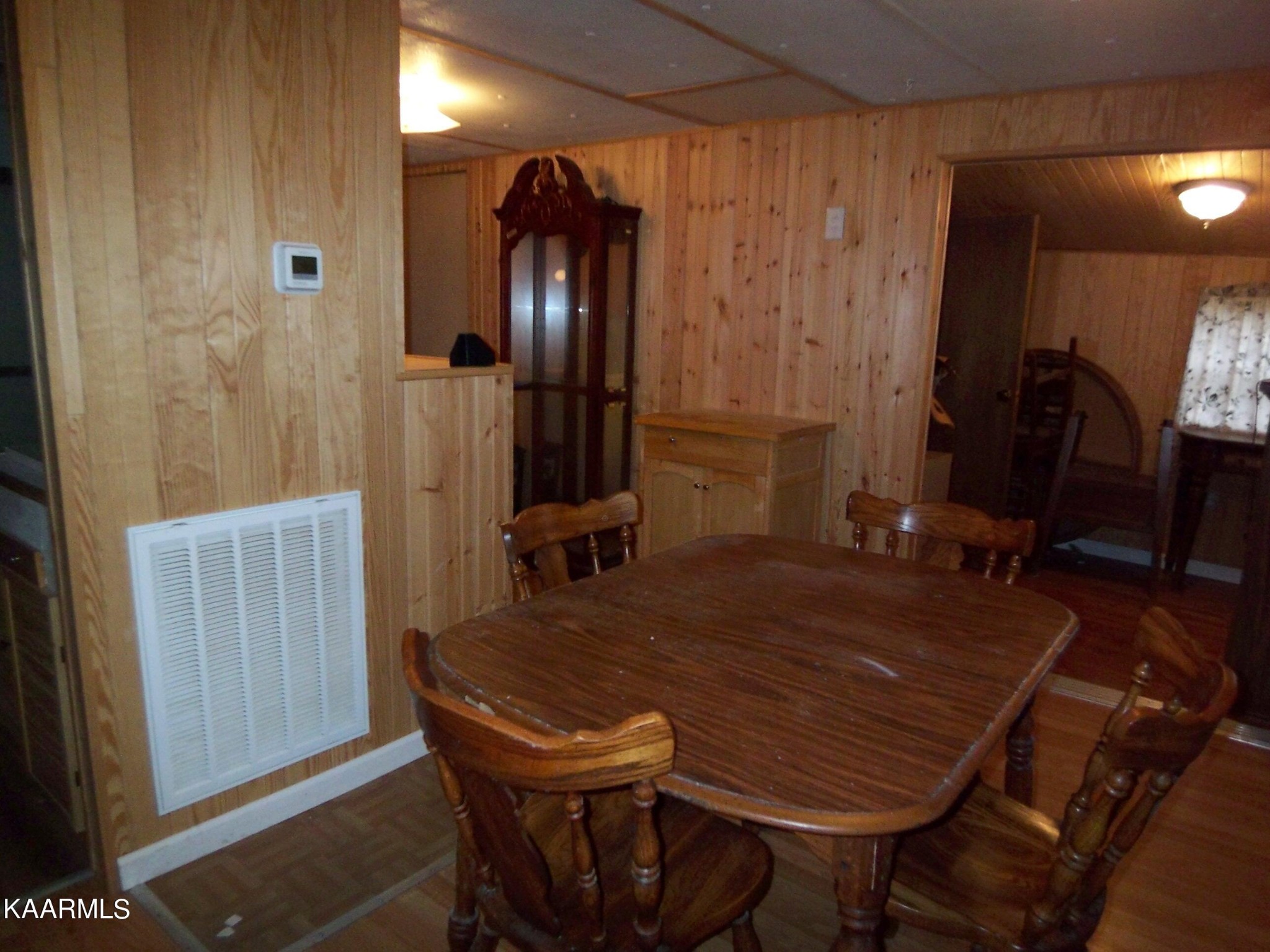 415 Kerrigan Road Crossville, TN 38555 - Photo 6 of 18 a view of a dining room with furniture