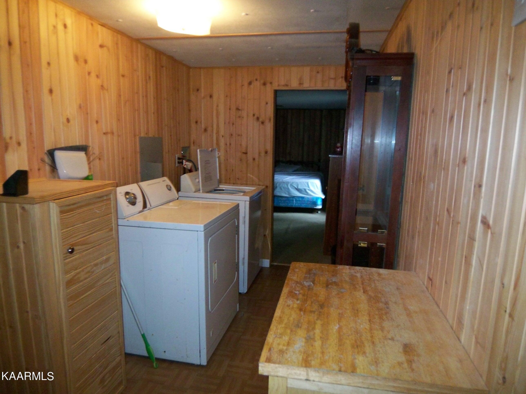 415 Kerrigan Road Crossville, TN 38555 - Photo 9 of 18 a utility room with dryer and washer