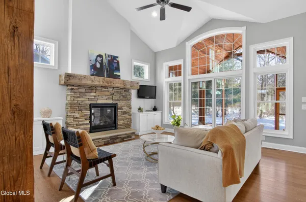$999,900 | 21 Saw Mill Court, Wilton, NY 12866
