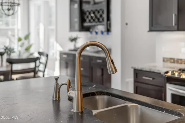 $999,900 | 21 Saw Mill Court, Wilton, NY 12866