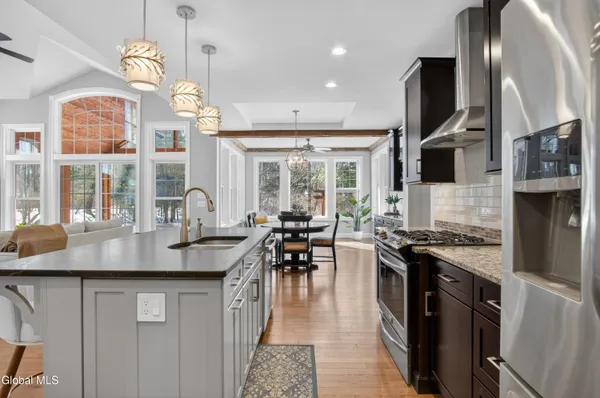 $999,900 | 21 Saw Mill Court, Wilton, NY 12866