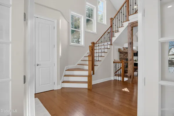 $999,900 | 21 Saw Mill Court, Wilton, NY 12866