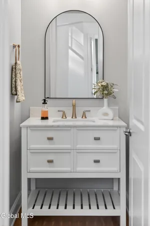 $999,900 | 21 Saw Mill Court, Wilton, NY 12866