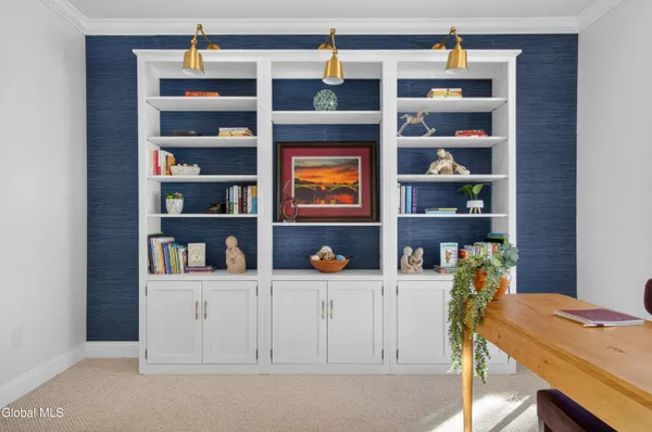 $999,900 | 21 Saw Mill Court, Wilton, NY 12866