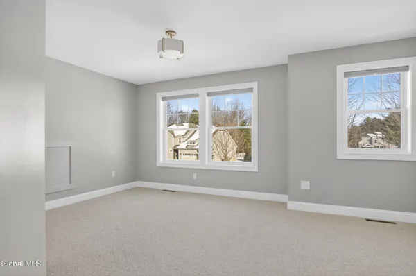 $999,900 | 21 Saw Mill Court, Wilton, NY 12866