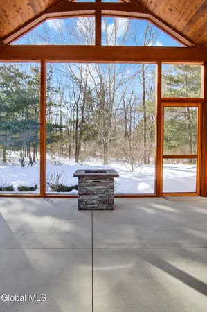 $999,900 | 21 Saw Mill Court, Wilton, NY 12866