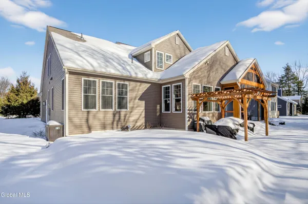 $999,900 | 21 Saw Mill Court, Wilton, NY 12866