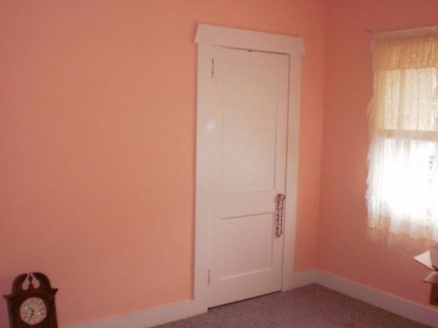 220 Ridge Road Springfield, OH 45503 - Photo 6 of 13