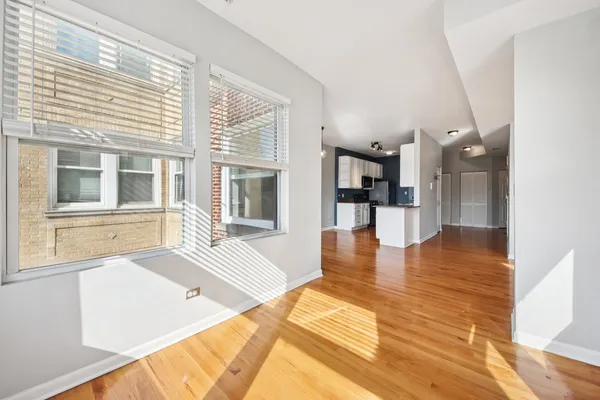 $235,000 | 4907 North Lawndale Avenue, Unit 2, Chicago, IL 60625