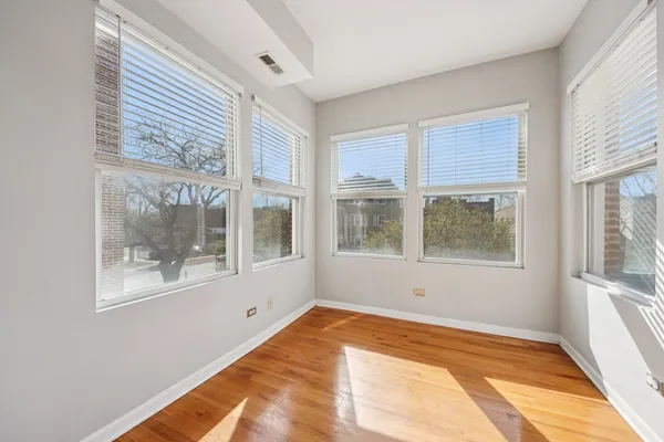 $235,000 | 4907 North Lawndale Avenue, Unit 2, Chicago, IL 60625