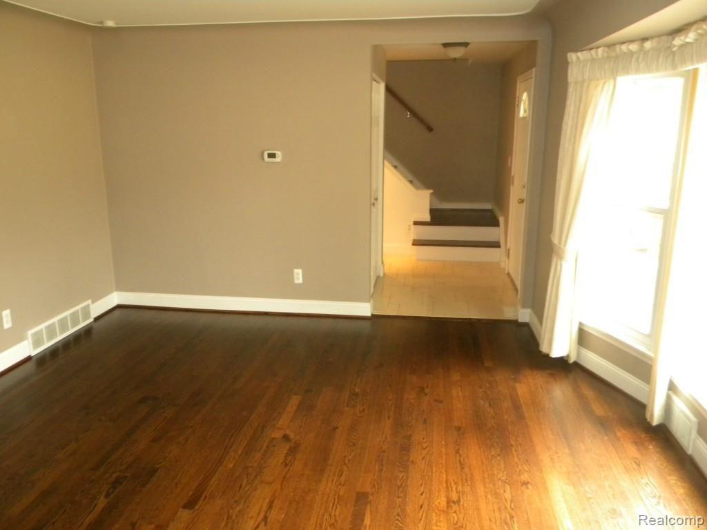 739 Lynndale Drive Rochester, MI 48309 - Photo 26 of 44 DSCN6058.jpg