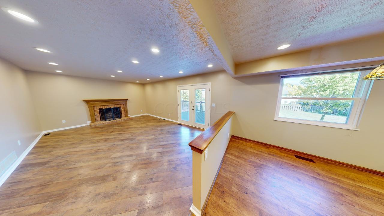 2844 Frazell Road Hilliard, OH 43026 - Photo 5 of 37 R1 (5)