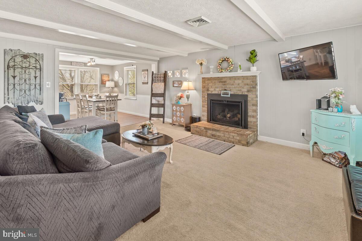 11810 Renner Road Keymar, MD 21757 - Photo 7 of 68 Cozy living room with fireplace
