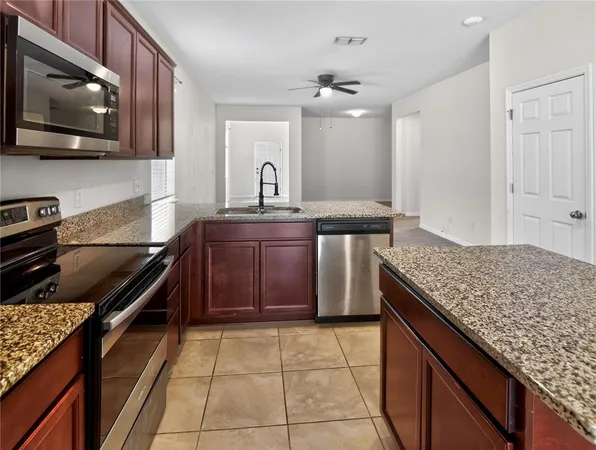 $2,350 | 17520 Butterfly Pea Court, Clermont, FL 34714