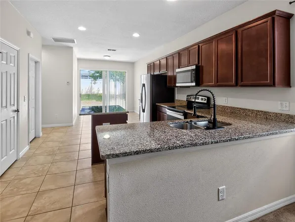 $2,350 | 17520 Butterfly Pea Court, Clermont, FL 34714