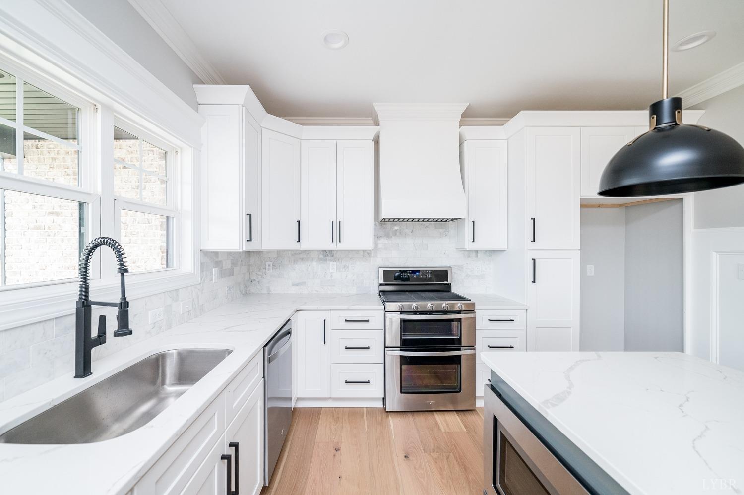 1103 North Westyn Loop Forest, VA 24551 - Photo 11 of 72