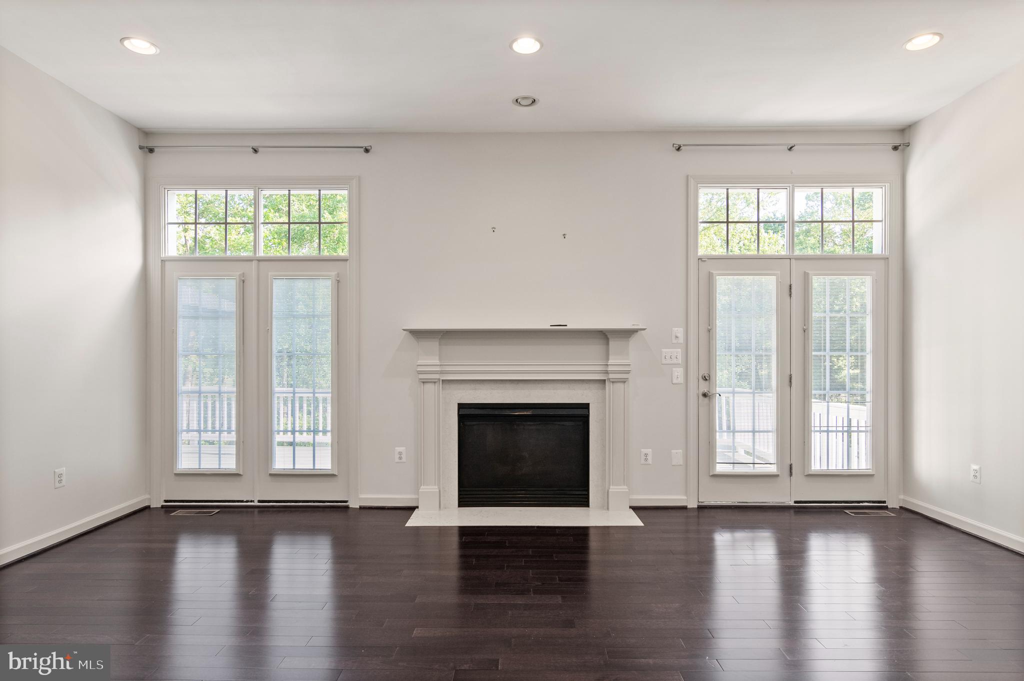 19244 Fuller Heights Road Triangle, VA 22172 - Photo 3 of 39 Gallery Image 3