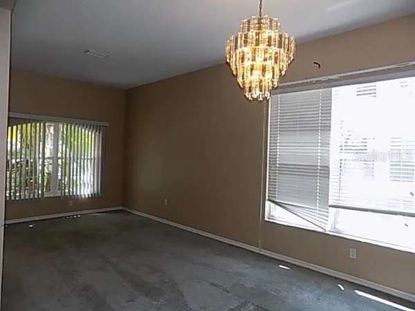 a view of entryway with window