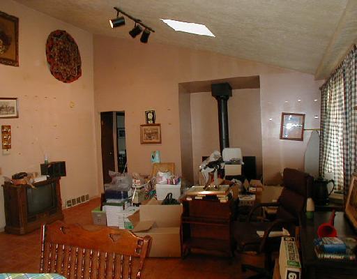 6 South Petrie Road Coraopolis, PA 15108 - Photo 2 of 8 Den/Family/Great Room. Vaulted ceilings, sky lights, wood burning fireplace and more!!